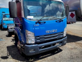 2017 Isuzu FRR 107-210  Truck