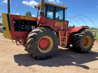 Versatile 855 Tractor