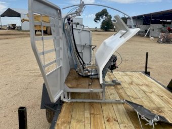 Hecton Crutching Machine