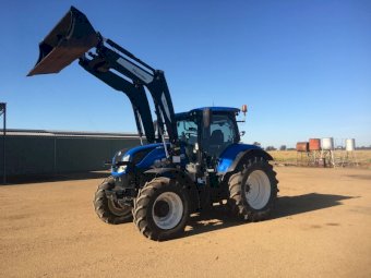 2018 New Holland T7-190 Autocommand Tractor with Loader