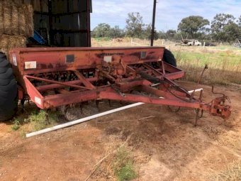 International 24 Run Combine