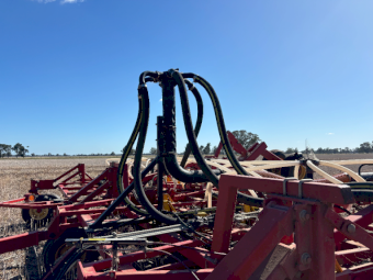 Bourgault 5710 Air Coulter Drill