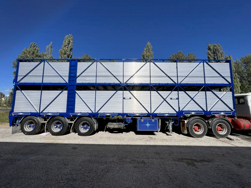 2009 Dickinson Cattle Crate