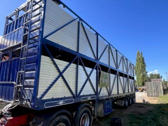 2009 Dickinson Cattle Crate