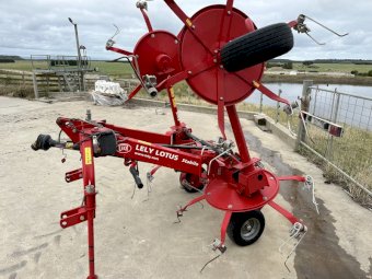 Lely Lotus Stabilo Tedder