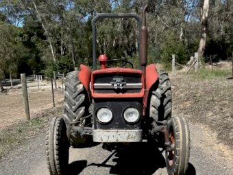 Under Auction - ( A243) Massey Ferguson 135 Tractor 
