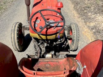Under Auction - ( A243) Massey Ferguson 135 Tractor 