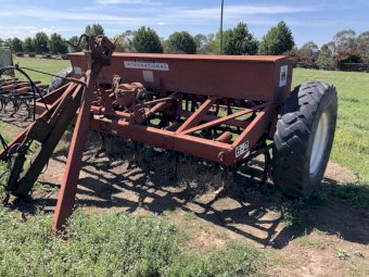 McCormick International 6–2 direct drill combine