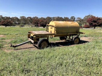 2000 L tank on Trailer