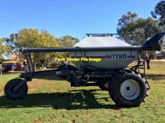 WANTED Tow Between Seeder Box With Auger Or Tubulator