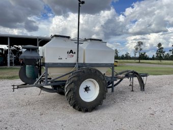 2004 Homan Twin Bin Air cart