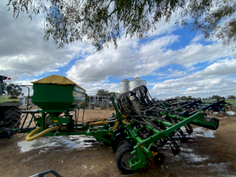 Aitchison Air Pro 4132 Air Seeder