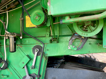 1996 John Deere 9600 Header