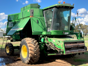 1996 John Deere 9600 Header