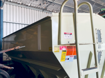 2014 Marshall 810T Spreader