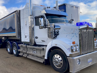 2020 Kenworth T610 SAR Prime Mover with 2021 Lusty EMS Stag Tippers