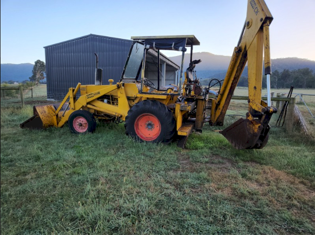 "WANTED" 70's Case 580 Backhoe/Loader Manuals / Mechanical Advice