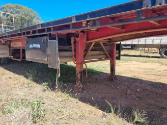Under Auction - (A244) 1998 Freighter 45ft Flat Top Trailer 