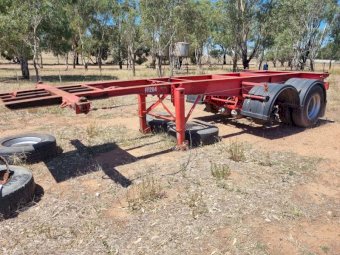 Krueger 20ft Skel Trailer