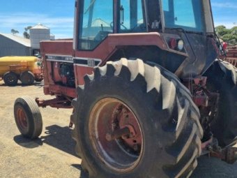 1986 International 786 Tractor