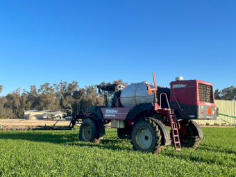 2013 Miller Nitro 4365 SP Boom Spray