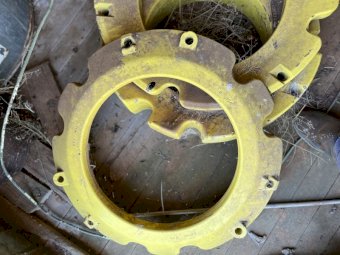 Wheel weights to suit John Deere 9520 Tractor