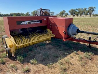 New Holland 575 Small Square Baler