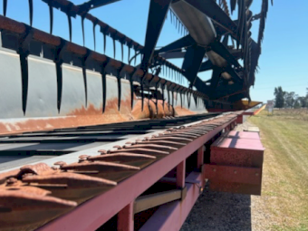 42ft Midwest Crop Hawk Front with Stump Jump Trailer