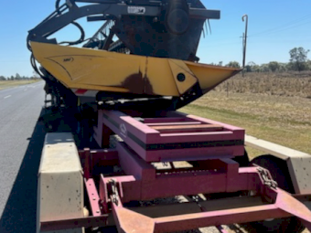 42ft Midwest Crop Hawk Front with Stump Jump Trailer