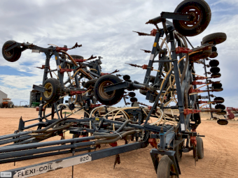 50ft Flexicoil 820 Bar with 2320 Air Cart