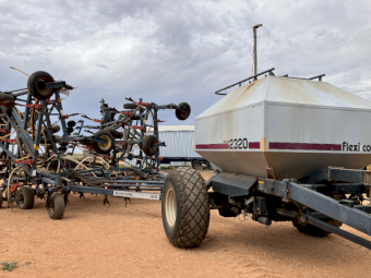 50ft Flexicoil 820 Bar with 2320 Air Cart