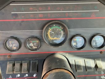 Ford Versatile 846 Tractor