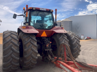 2005 Case IH Magnum MX285 Tractor with 2002 Horwood Bagshaw Bar and 4000 Air Cart