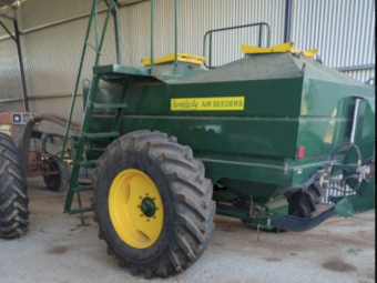 Simplicity 5700L Air Cart