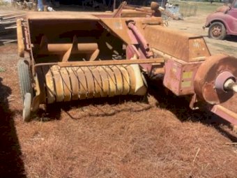 International B47 Baler