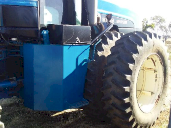 1997 New Holland 9282 Versatile Tractor