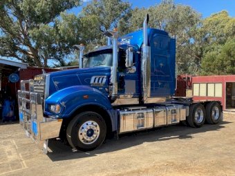 2014 Mack Superliner Prime Mover