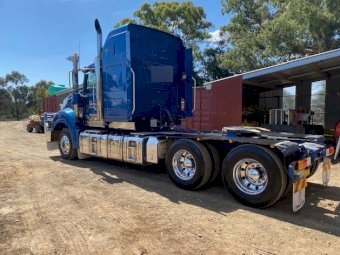 2014 Mack Superliner Prime Mover