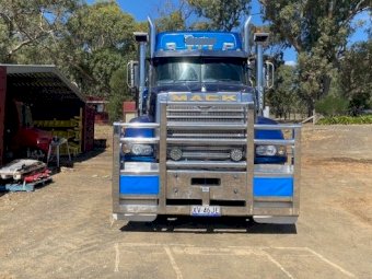 2014 Mack Superliner Prime Mover