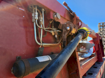 Case IH 3016 Canola Pickup Front