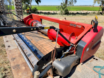 Case IH 3016 Canola Pickup Front