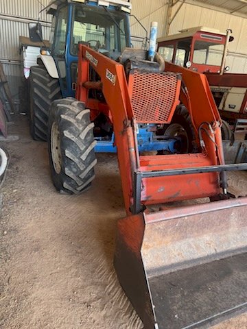 Challenge 368E Front End Loader