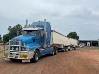 2021 Rhino Superlite TRI-AXLE Road Train TOA Tipper  Set