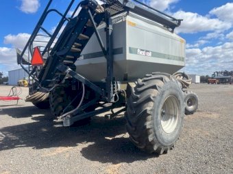 FlexiCoil 2340 Air seeder