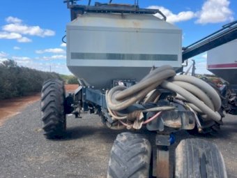 FlexiCoil 2340 Air seeder