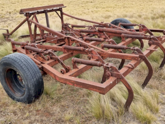 Horwood Bagshaw Scarifier