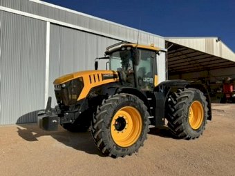 2018 JCB Fastrac 8330
