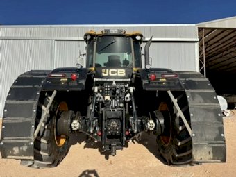 2018 JCB Fastrac 8330