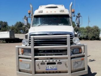 2008 Stirling Prime Mover with Lusty Tri Axle Trailer