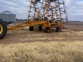 AFM 2069 46ft Seeder Bar